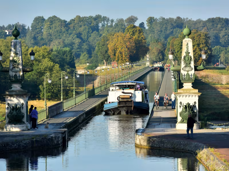 Le pont canal de Briare, le plus long de France