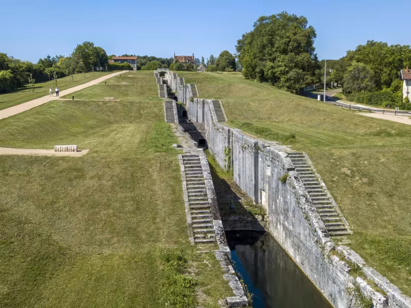 Echelle de Rogny-les-sept-écluses