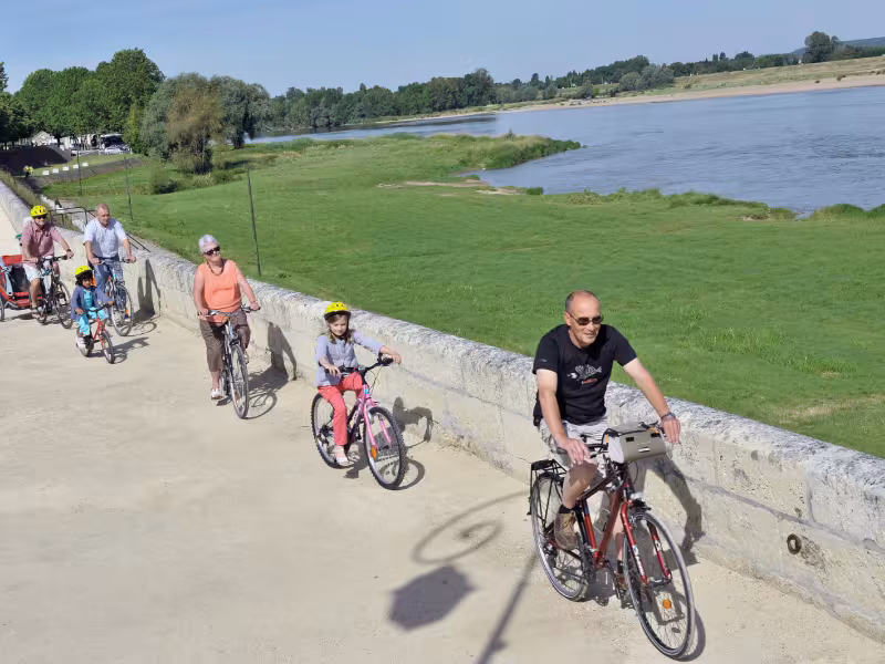 Voyage à vélo en famille en bord de Loire - Amboise