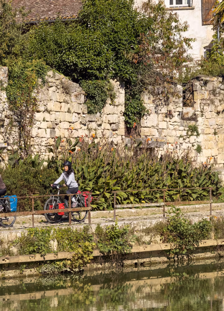 Cyclistes Scandibérique arrivé Nérac