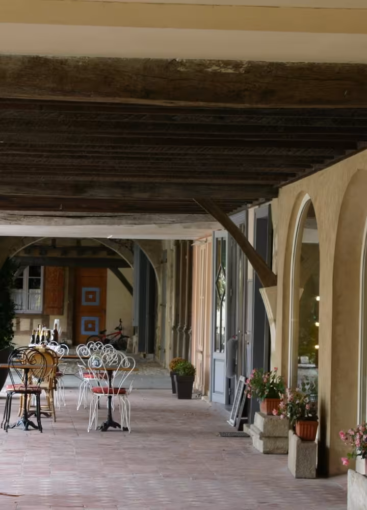 Arcades de la place royale de Labastide d'Armagnac