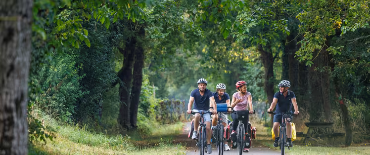 Groupe cyclistes La Scandibérique en pleine nature