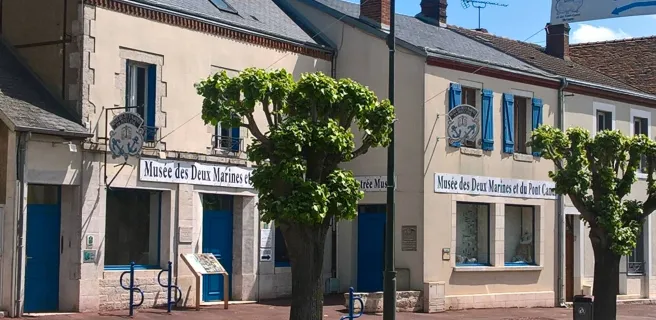 Musée des Deux Marines et du Pont-canal