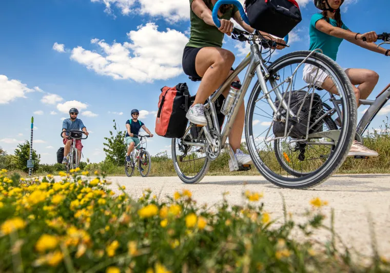 Cyclistes sur La Seine à vélo