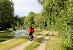 The canal de Briare by bike